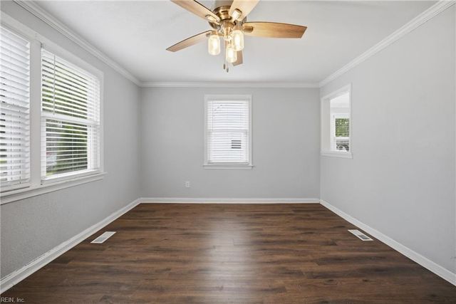 735 Sedgefield DR, Newport News, VA 23605