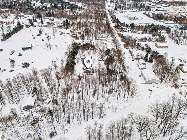 335 Bridge Street, Frankfort, MI 49635