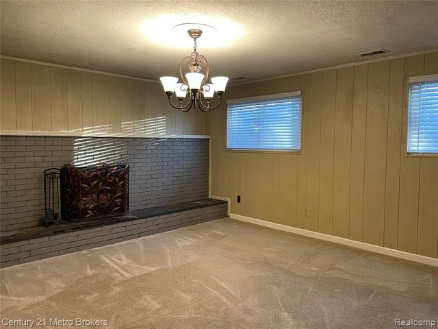 2715 Campbellgate Drive, Waterford, MI 48329