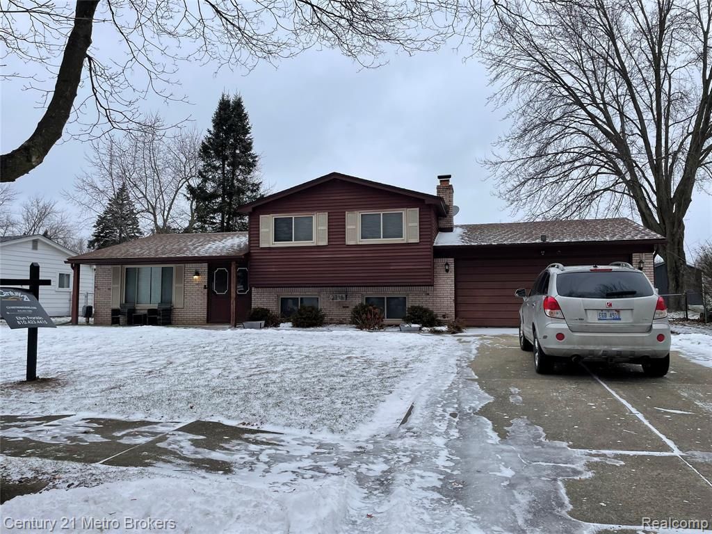 2715 Campbellgate Drive, Waterford, MI 48329