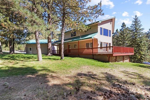 1496 Pine Ridge Drive, Cascade, ID 83611 property photo