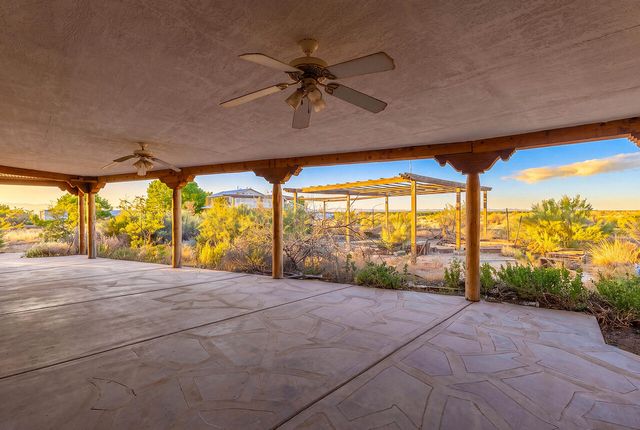 14 San Fernando Avenue, Los Lunas, NM 87031