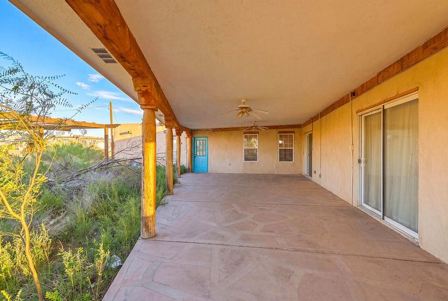 14 San Fernando Avenue, Los Lunas, NM 87031
