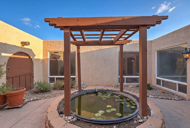 14 San Fernando Avenue, Los Lunas, NM 87031