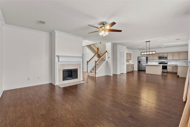 542 Cedar Branch Drive, League City, TX 77573