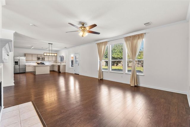 542 Cedar Branch Drive, League City, TX 77573