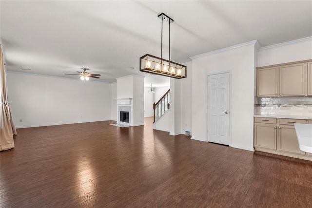 542 Cedar Branch Drive, League City, TX 77573