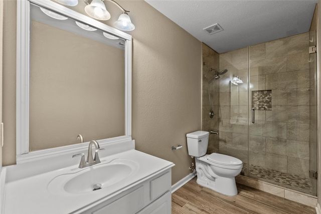 542 Cedar Branch Drive, League City, TX 77573