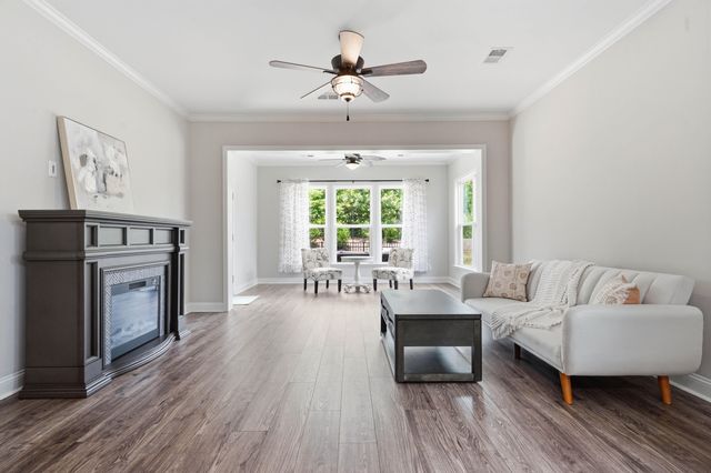619 Daffodil Court, Summerville, SC 29486