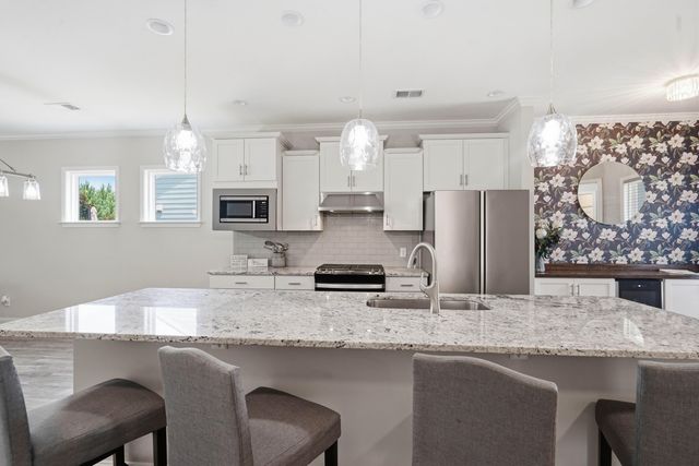619 Daffodil Court, Summerville, SC 29486