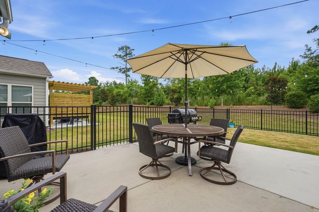 619 Daffodil Court, Summerville, SC 29486