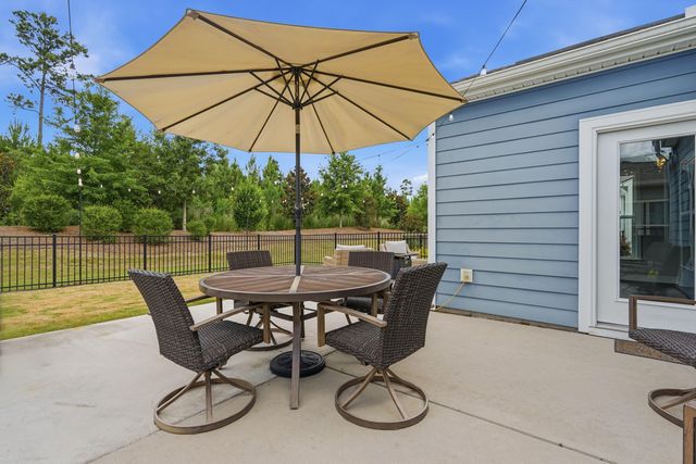 619 Daffodil Court, Summerville, SC 29486