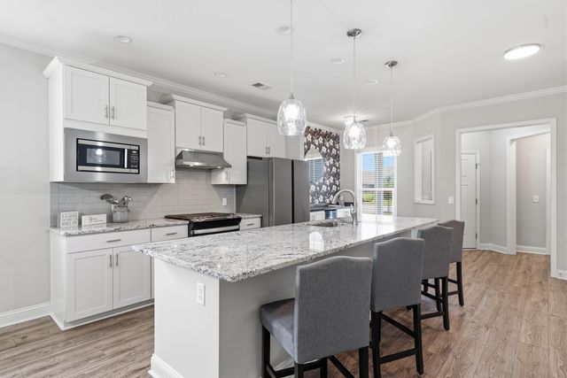619 Daffodil Court, Summerville, SC 29486