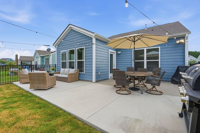 619 Daffodil Court, Summerville, SC 29486