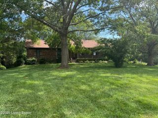 7218 Sunset Ln, Crestwood, KY 40014
