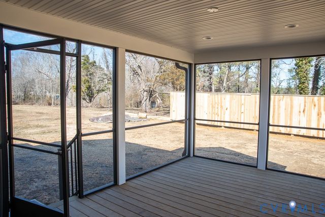 11092 Old Ridge Rd, Doswell, VA 23047