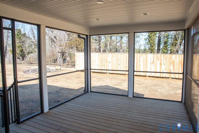 11092 Old Ridge Rd, Doswell, VA 23047