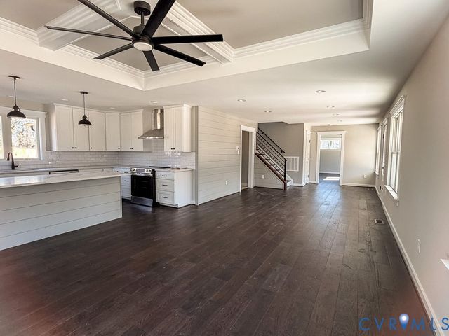 11092 Old Ridge Rd, Doswell, VA 23047