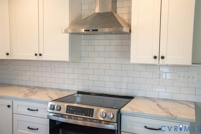 11092 Old Ridge Rd, Doswell, VA 23047