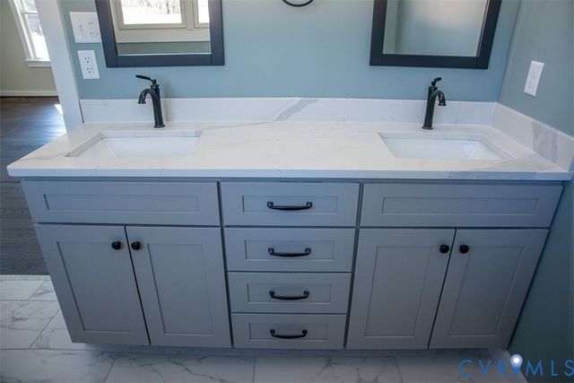 11092 Old Ridge Rd, Doswell, VA 23047