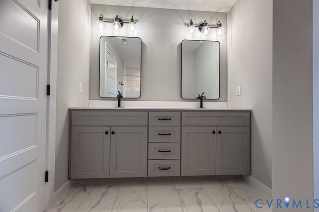 11092 Old Ridge Rd, Doswell, VA 23047