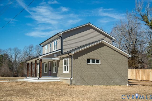 11092 Old Ridge Rd, Doswell, VA 23047