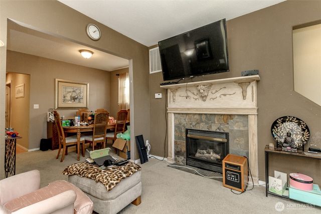 640 N State Street, Tacoma, WA 98403