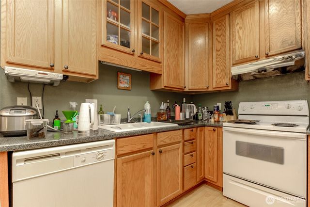 640 N State Street, Tacoma, WA 98403