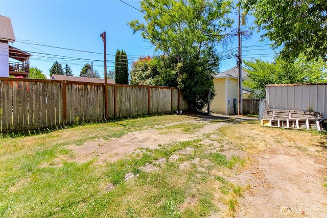 640 N State Street, Tacoma, WA 98403