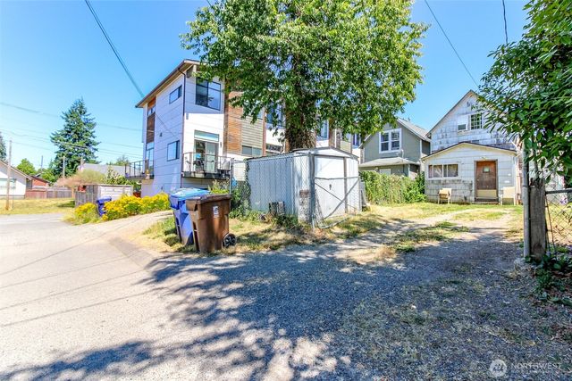 640 N State Street, Tacoma, WA 98403