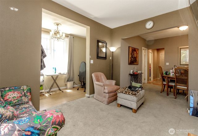 640 N State Street, Tacoma, WA 98403