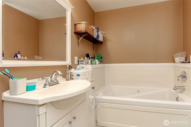 640 N State Street, Tacoma, WA 98403