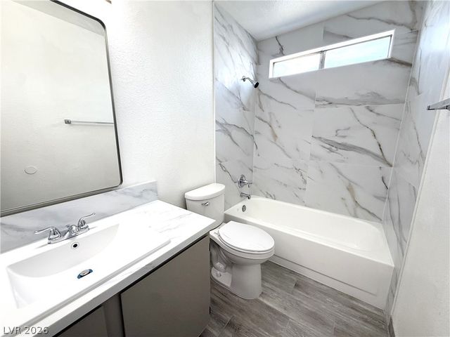 5625 Ballinger Drive, Las Vegas, NV 89142