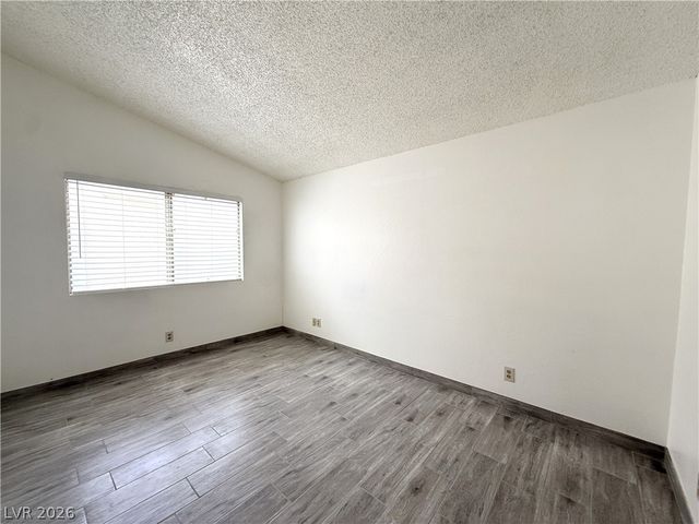 5625 Ballinger Drive, Las Vegas, NV 89142