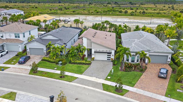 12509 Triumph Lane, Palm Beach Gardens, FL 33412