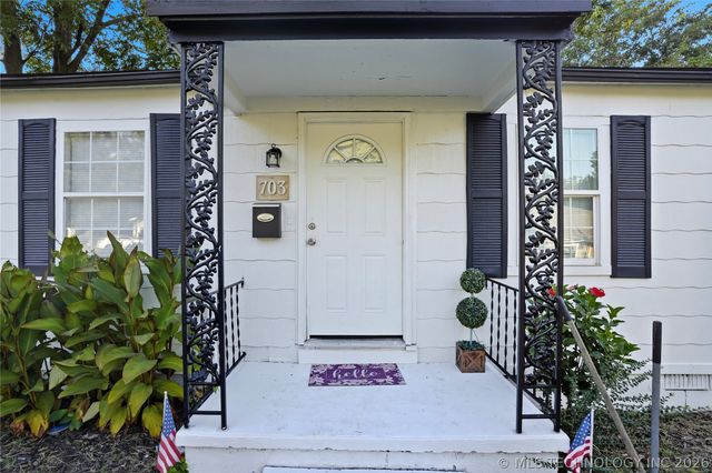 703 S Poplar Street, Sapulpa, OK 74066