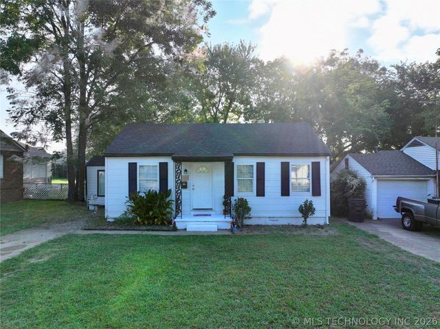 703 S Poplar Street, Sapulpa, OK 74066