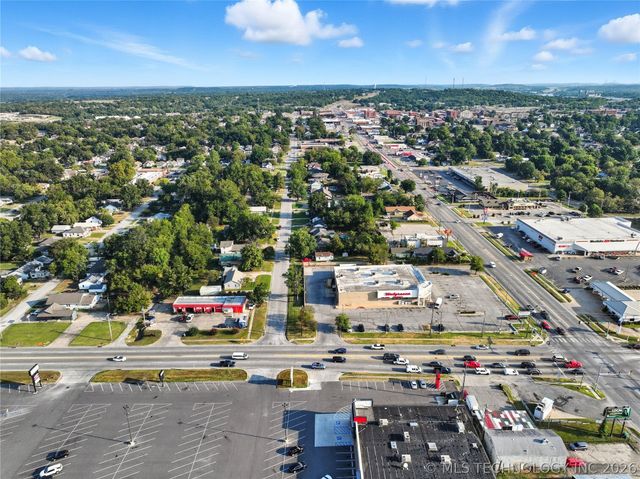 703 S Poplar Street, Sapulpa, OK 74066