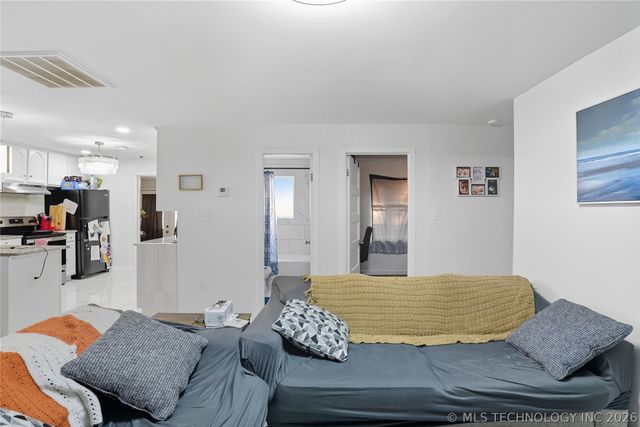 703 S Poplar Street, Sapulpa, OK 74066