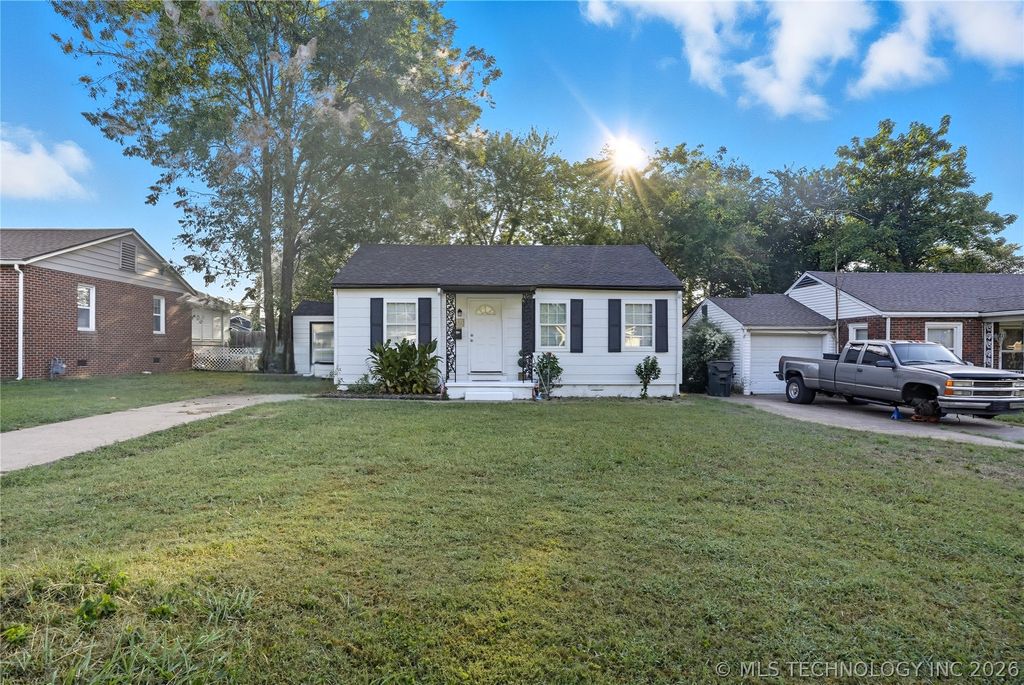 703 S Poplar Street, Sapulpa, OK 74066