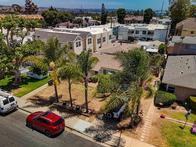 2109 11 Felspar Street, San Diego, CA 92109