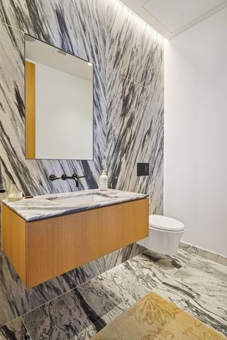 255 Hennepin Ave 3305, Minneapolis, MN 55401