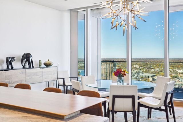 255 Hennepin Ave 3305, Minneapolis, MN 55401