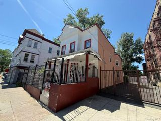 3935 Barnes Avenue, Bronx, NY 10466