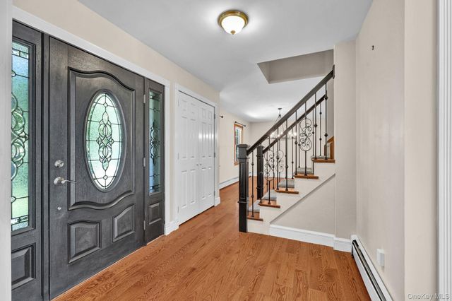 14 Wagner Drive, Rock Tavern, NY 12575