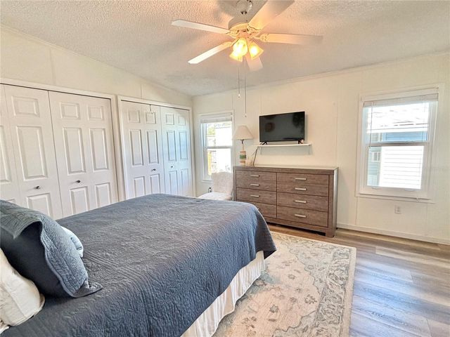 7106 AMERICANA DRIVE NE 140, St Petersburg, FL 33702