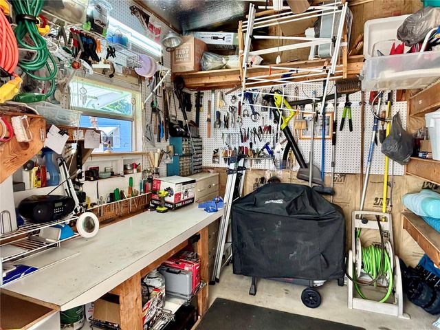 7106 AMERICANA DRIVE NE 140, St Petersburg, FL 33702