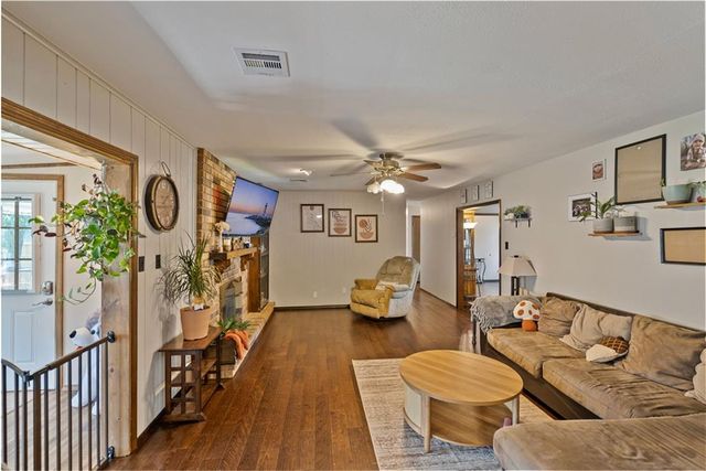 937 Circle Drive, Independence, KS 67301