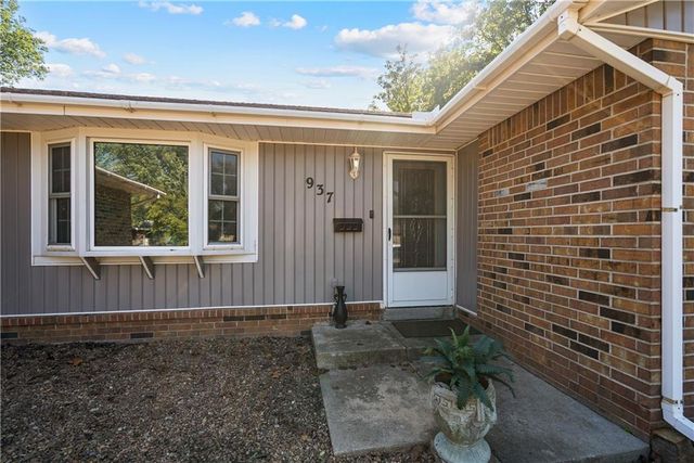937 Circle Drive, Independence, KS 67301