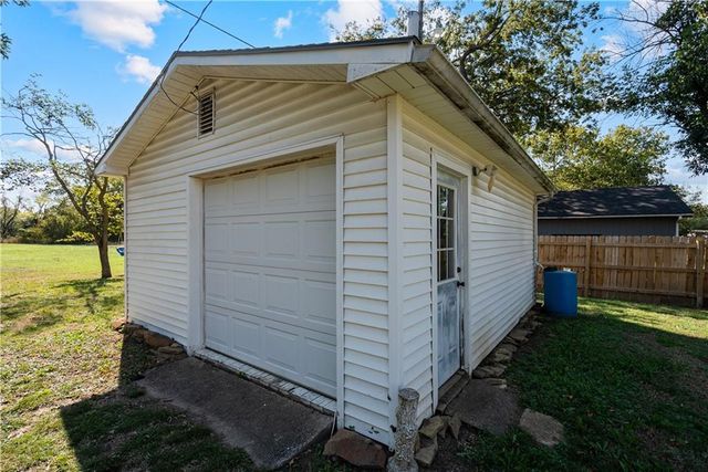 937 Circle Drive, Independence, KS 67301